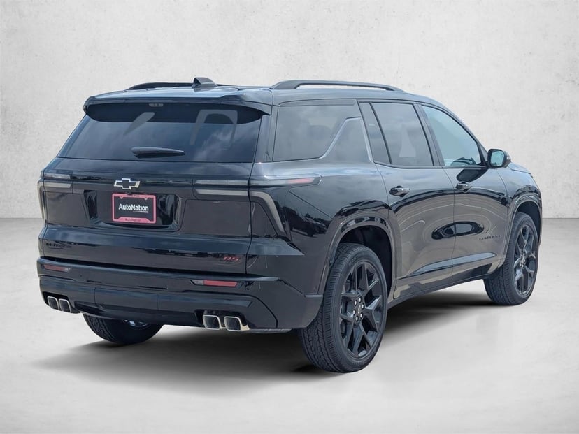 2026 Chevrolet Traverse - Image 2