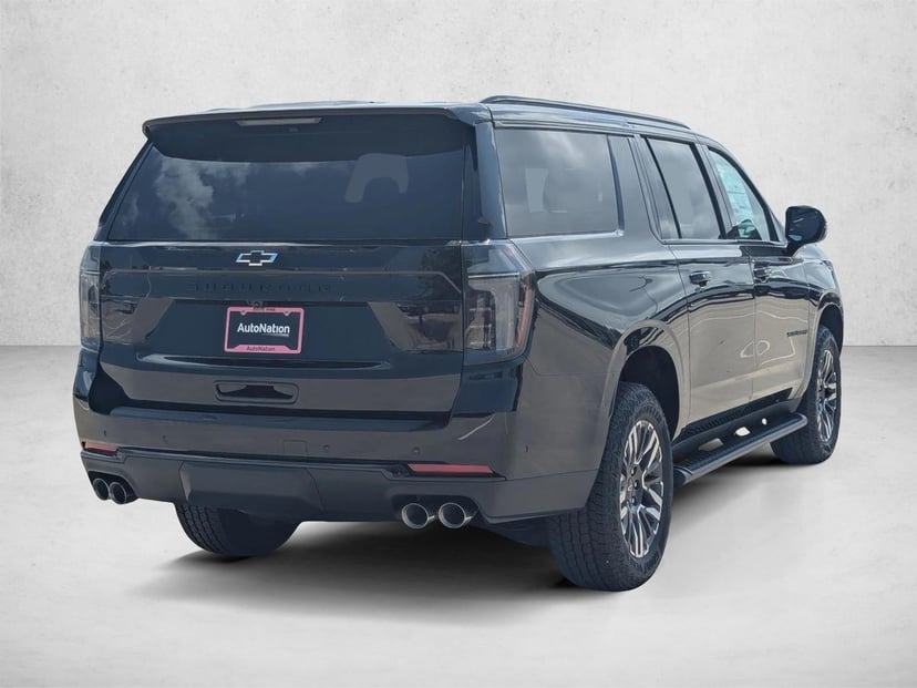 2026 Chevrolet Suburban - Image 2