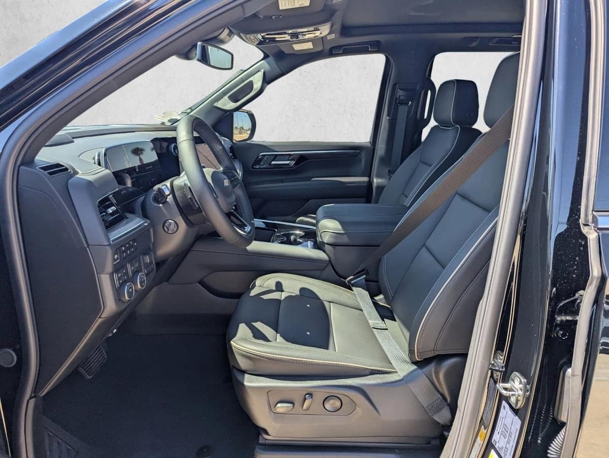 2026 Chevrolet Tahoe - Image 4