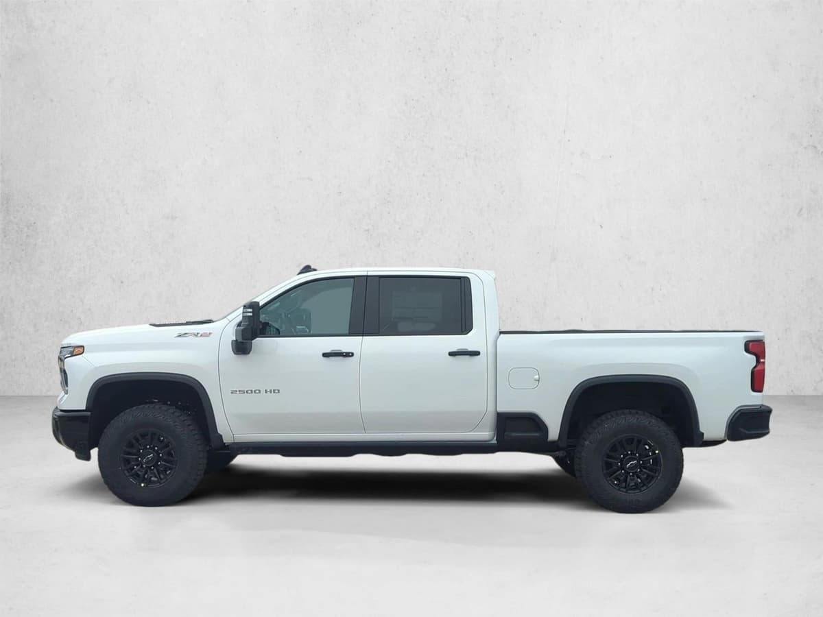 2026 Chevrolet Silverado 2500 HD - Image 5