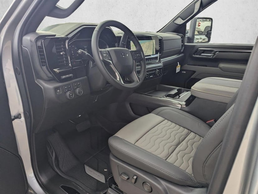 2026 Chevrolet Silverado 2500 HD - Image 3