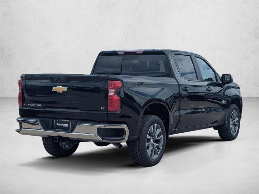 2026 Chevrolet Silverado 1500 - Image 2