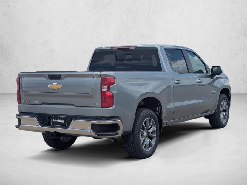 2026 Chevrolet Silverado 1500 - Image 2