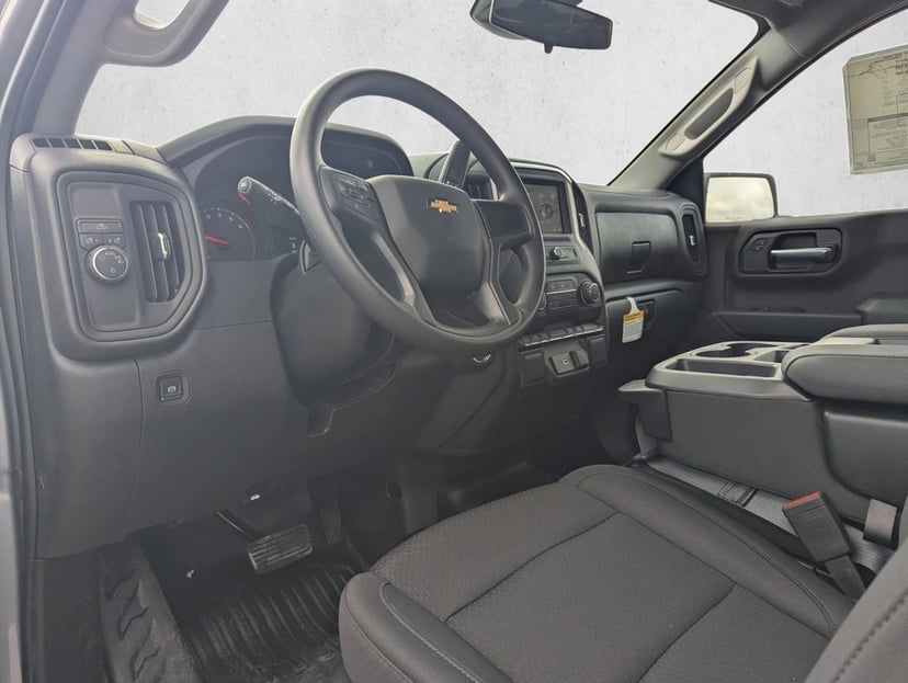 2026 Chevrolet Silverado 1500 - Image 2