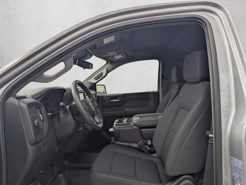 2026 Chevrolet Silverado 1500 - Image 3
