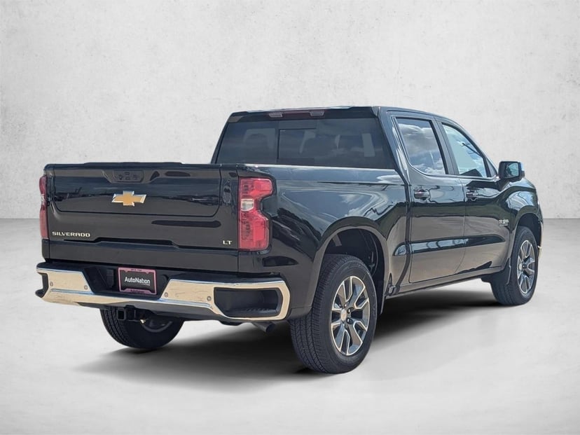 2026 Chevrolet Silverado 1500 - Image 2
