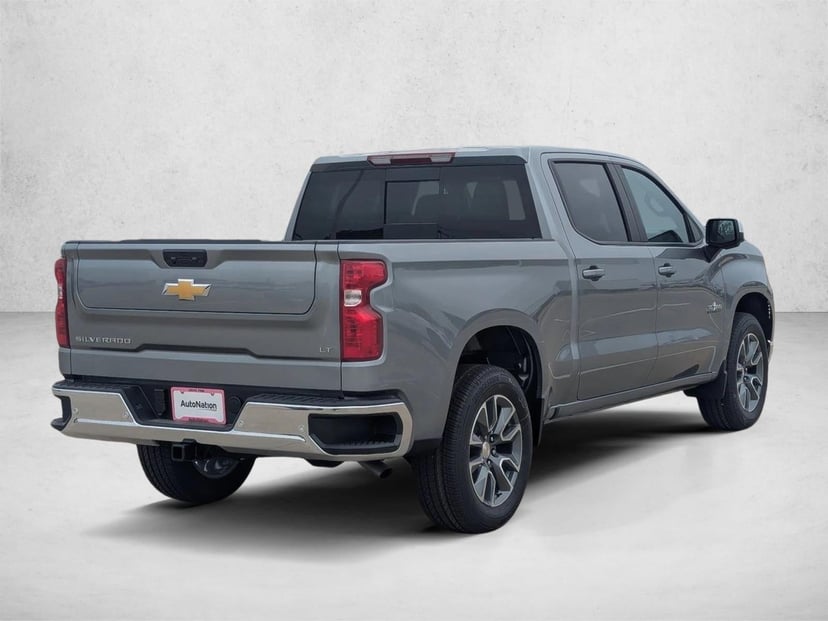 2026 Chevrolet Silverado 1500 - Image 2