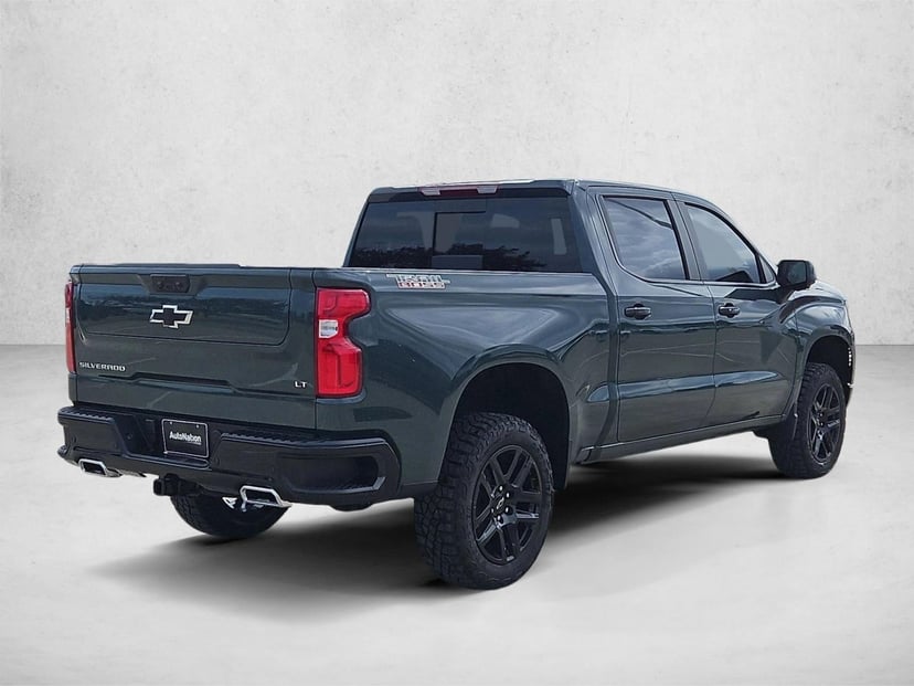 2026 Chevrolet Silverado 1500 - Image 2