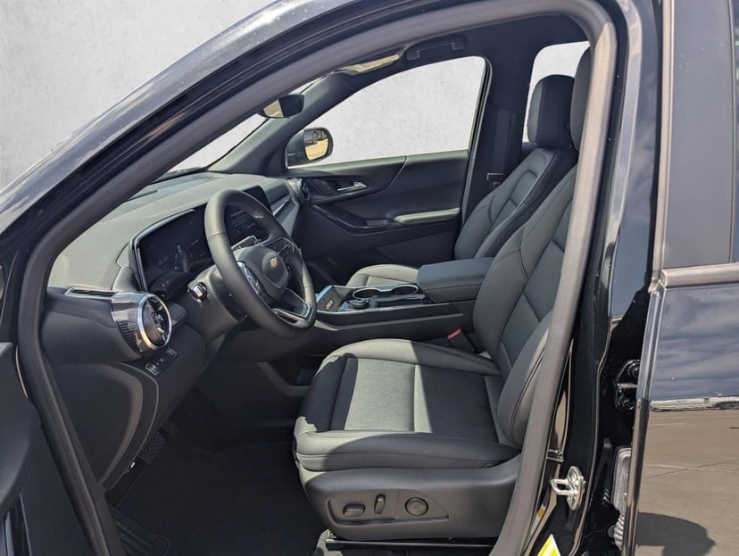 2026 Chevrolet Equinox - Image 4