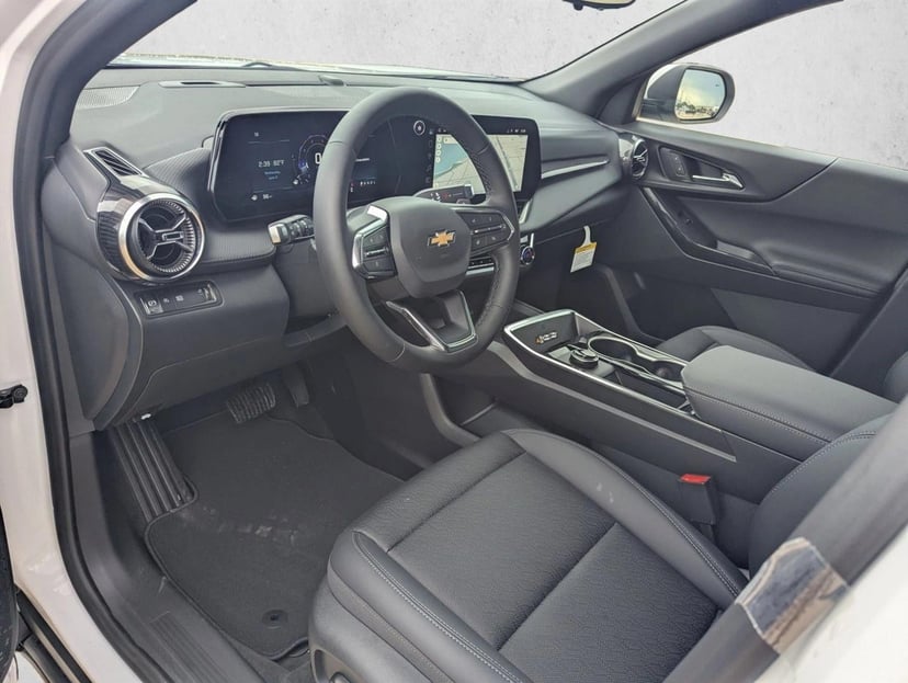 2026 Chevrolet Equinox - Image 3