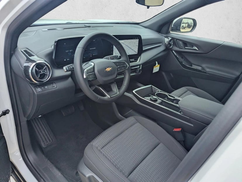 2026 Chevrolet Equinox - Image 3