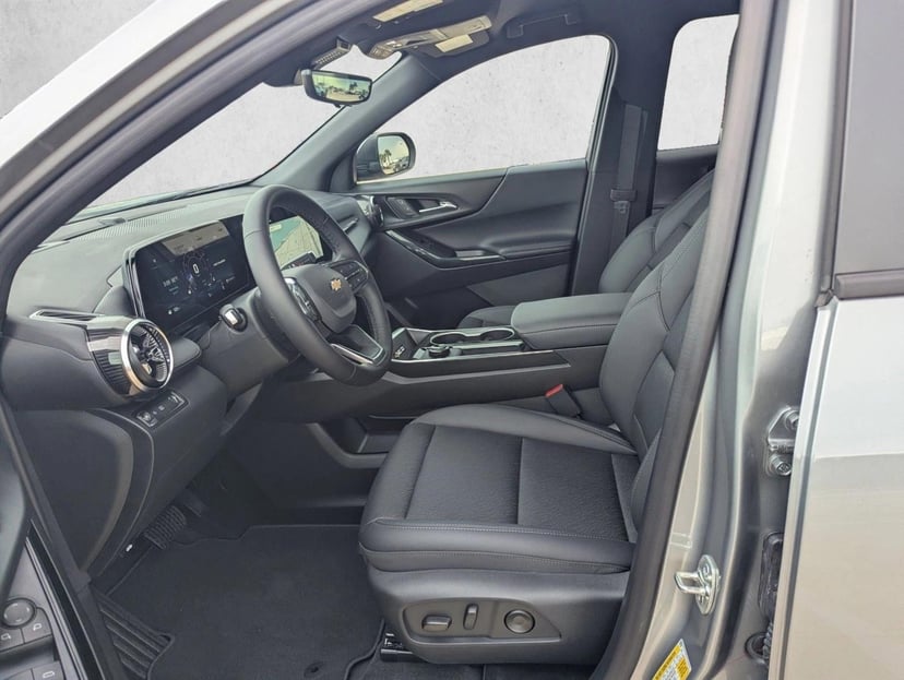 2026 Chevrolet Equinox - Image 4