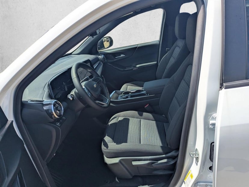 2026 Chevrolet Equinox - Image 4
