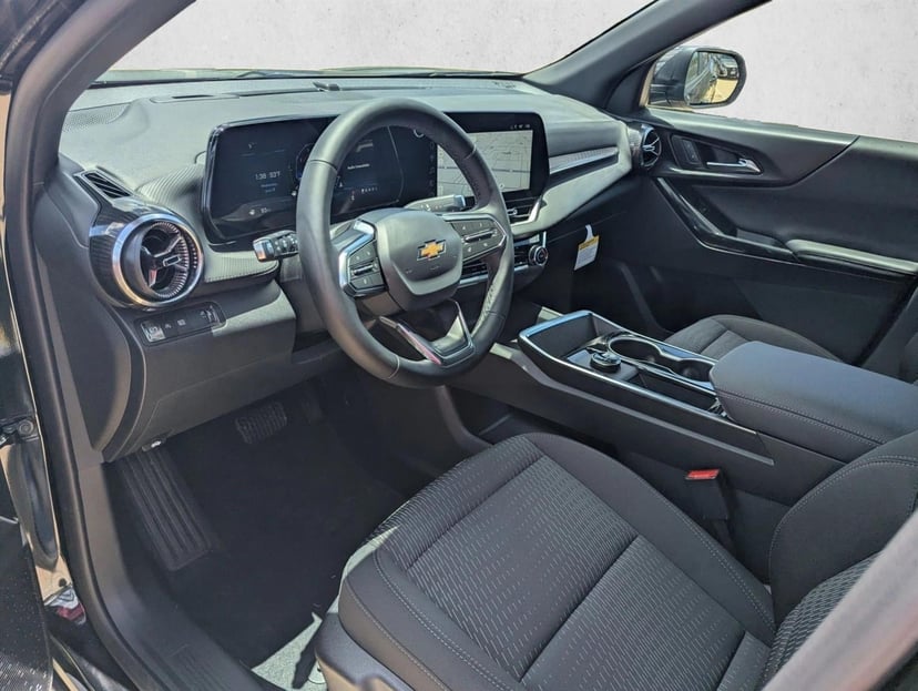 2026 Chevrolet Equinox - Image 3