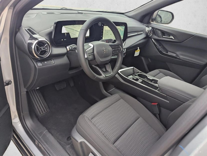 2026 Chevrolet Equinox - Image 2