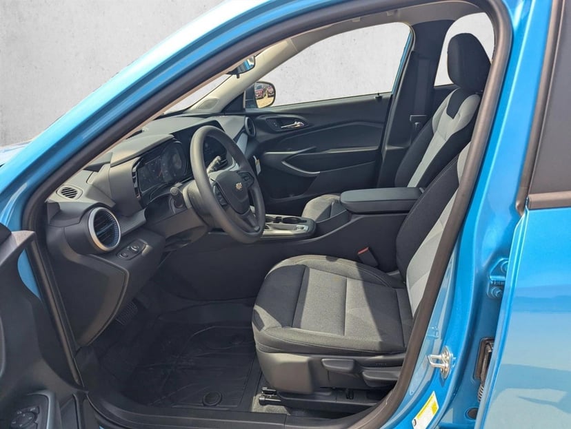 2026 Chevrolet Trax - Image 4