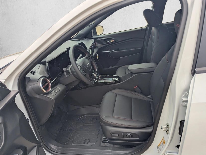 2026 Chevrolet Trax - Image 4
