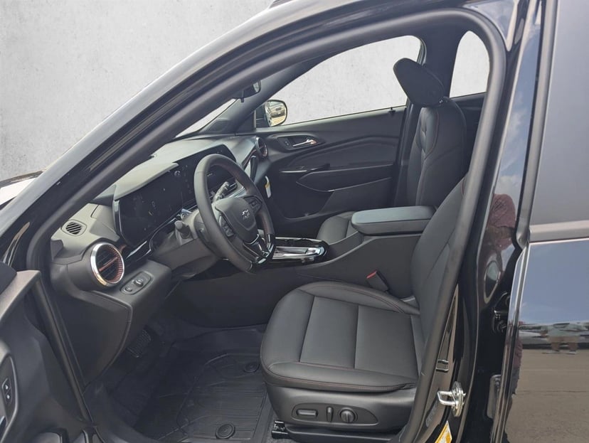 2026 Chevrolet Trax - Image 4