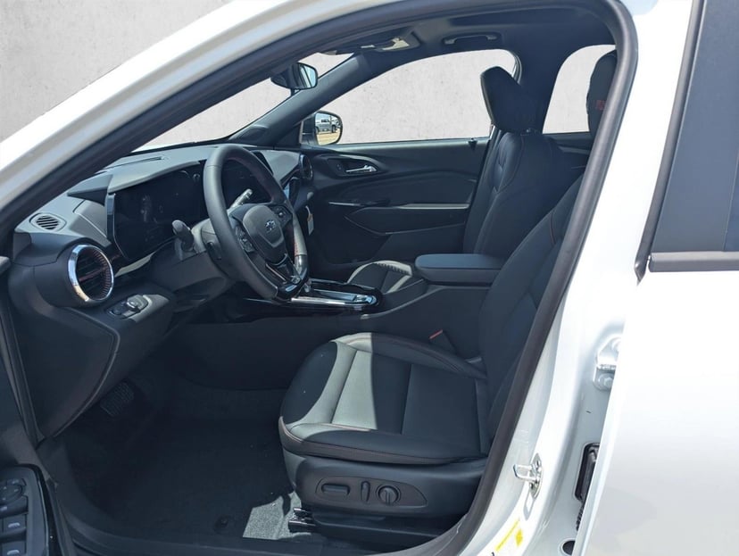 2026 Chevrolet Trax - Image 4