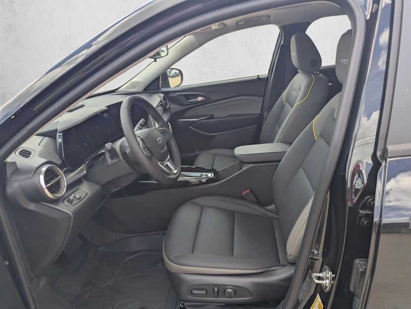 2026 Chevrolet Trax - Image 4