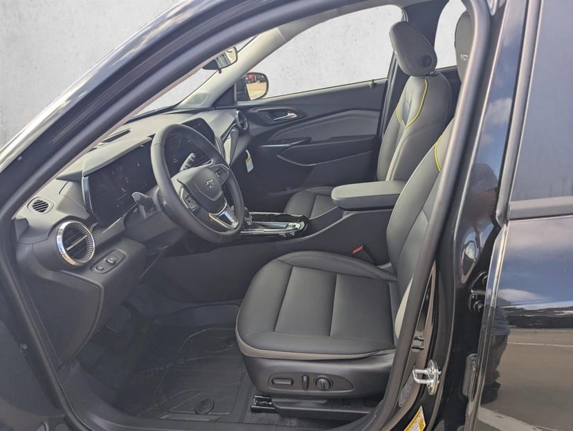 2026 Chevrolet Trax - Image 4