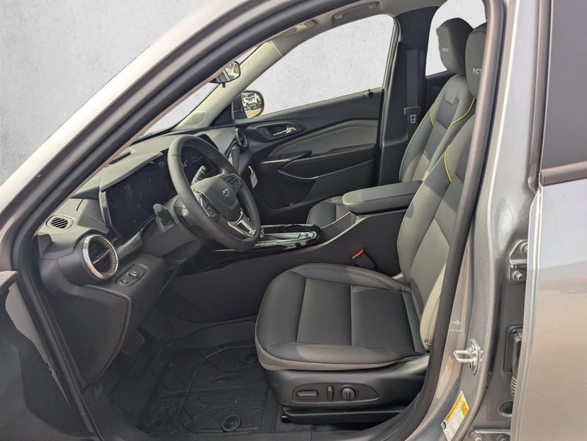 2026 Chevrolet Trax - Image 4