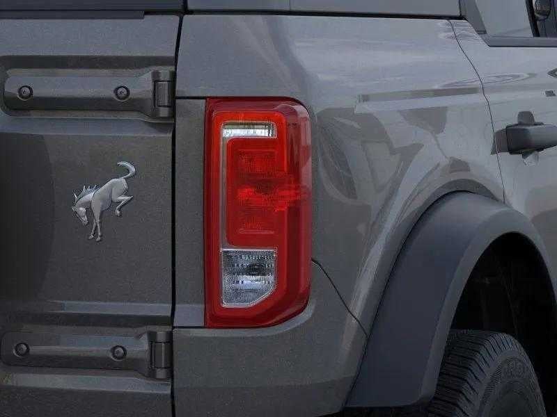 2026 Ford Bronco - Image 23