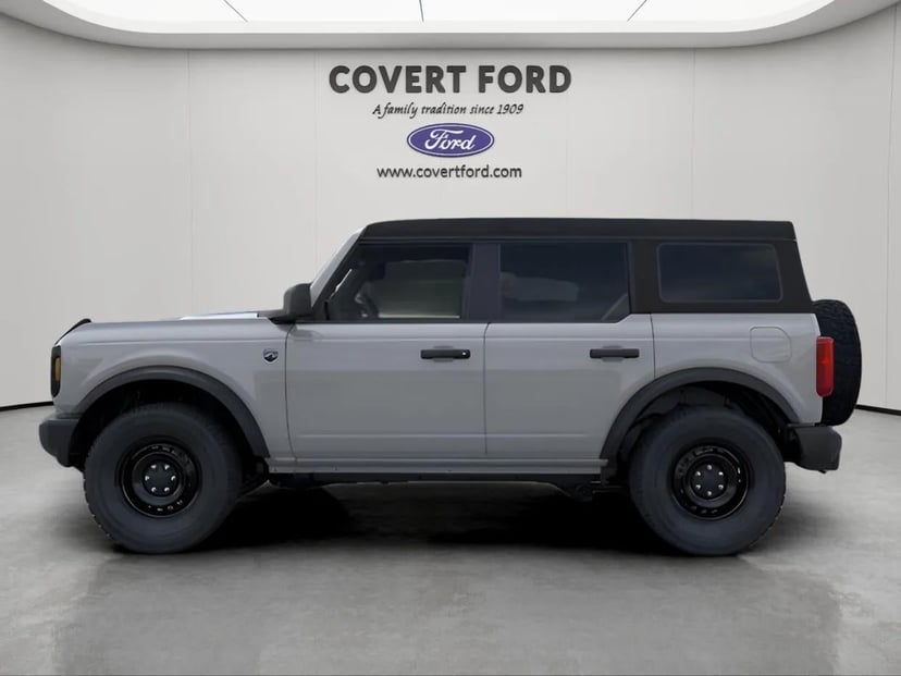 2026 Ford Bronco - Image 3
