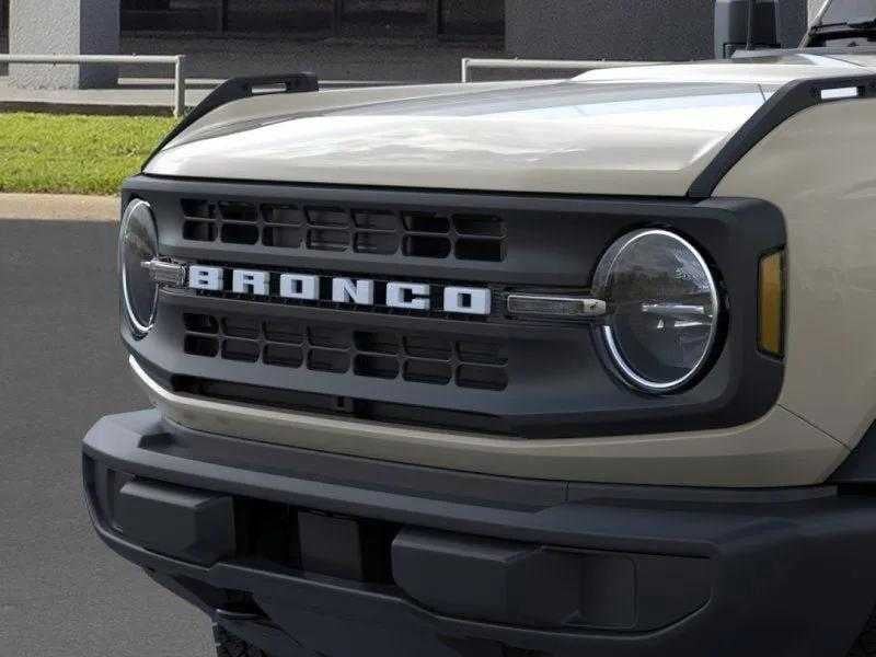 2026 Ford Bronco - Image 19