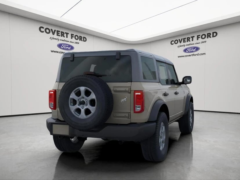 2026 Ford Bronco - Image 8