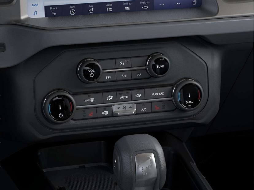 2026 Ford Bronco - Image 12
