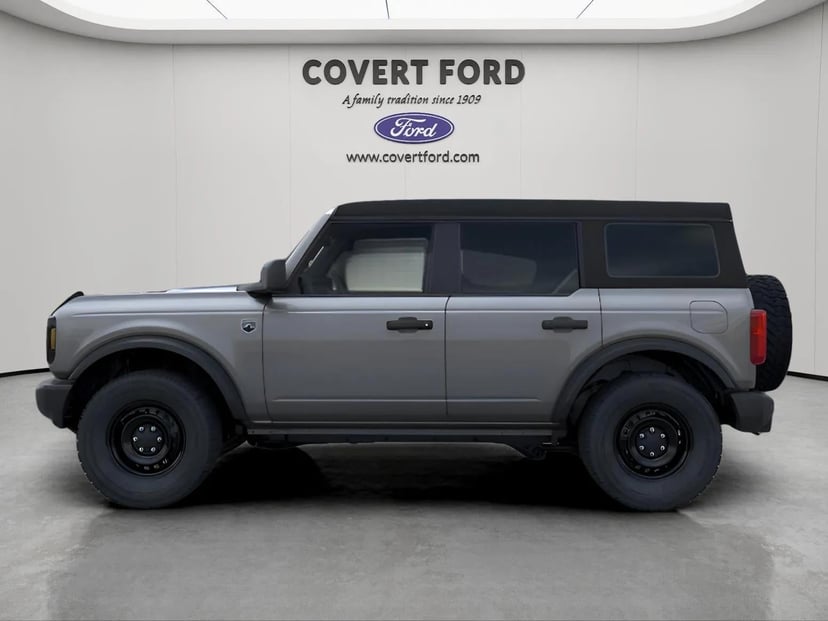 2026 Ford Bronco - Image 3