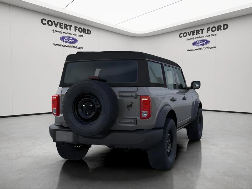 2026 Ford Bronco - Image 8