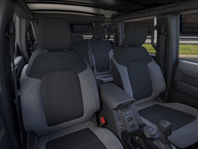 2026 Ford Bronco - Image 35