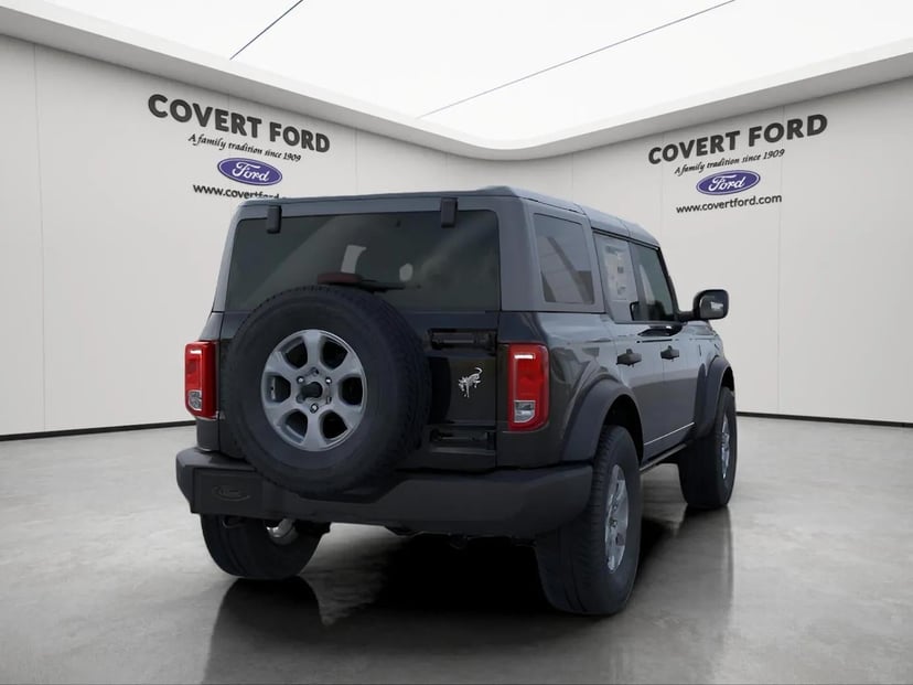 2026 Ford Bronco - Image 2