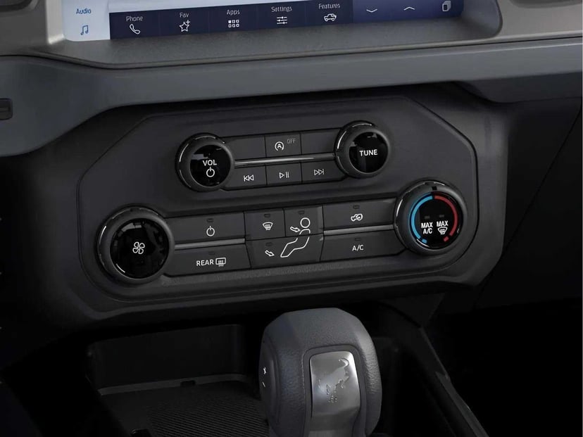 2026 Ford Bronco - Image 16