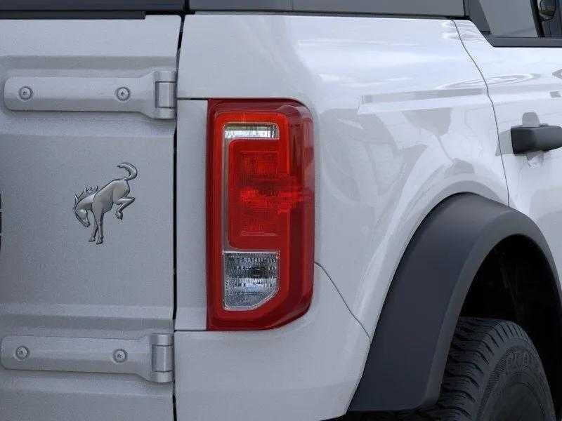2026 Ford Bronco - Image 23
