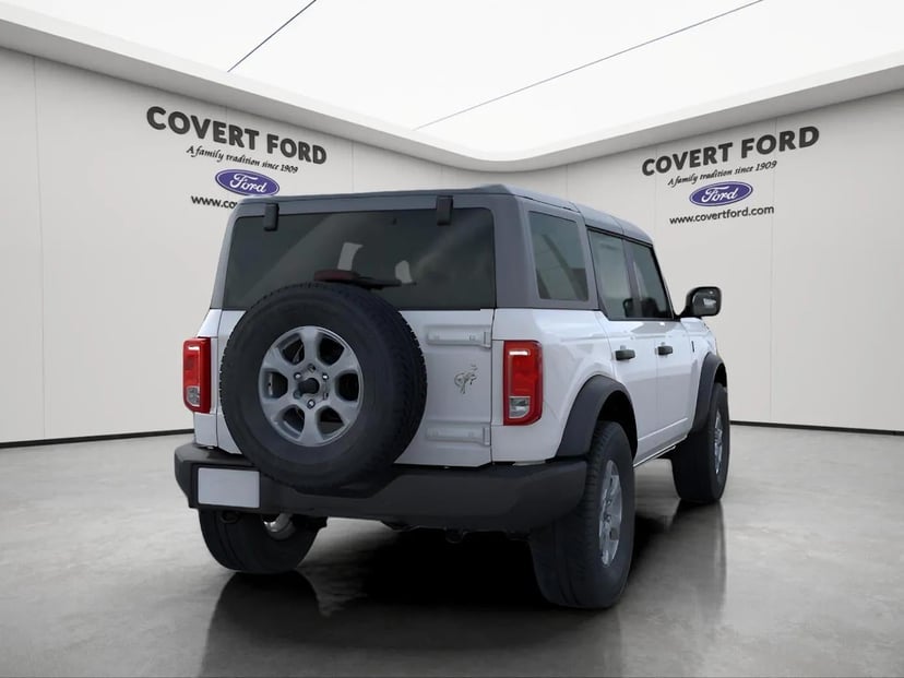 2026 Ford Bronco - Image 8