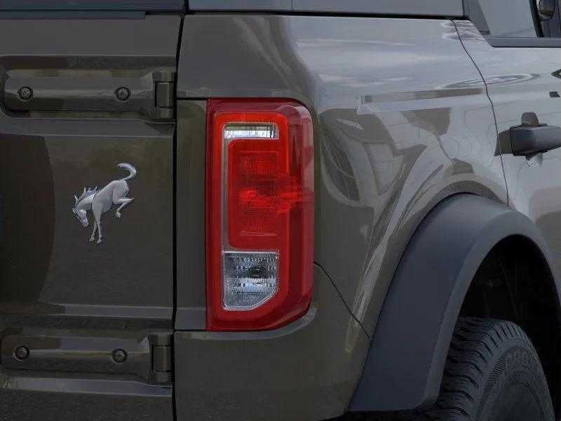 2026 Ford Bronco - Image 23