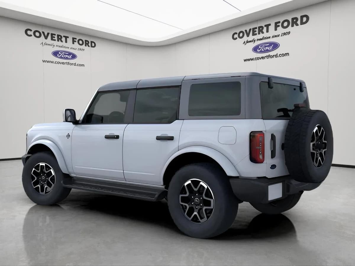 2026 Ford Bronco - Image 4