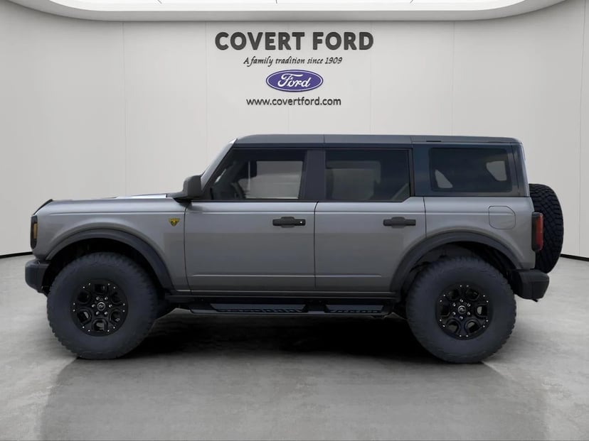 2026 Ford Bronco - Image 3