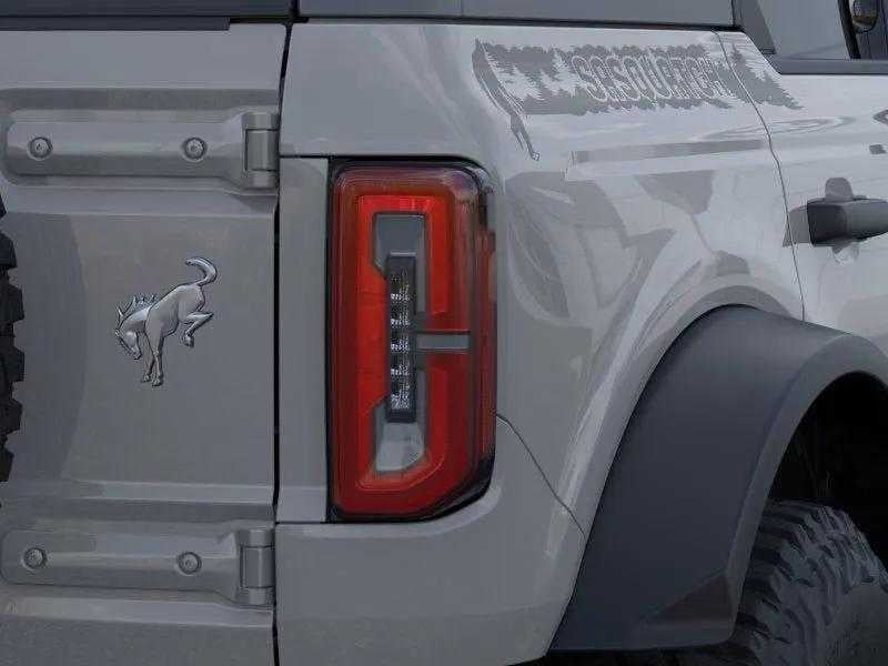 2026 Ford Bronco - Image 23