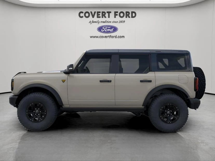 2025 Ford Bronco - Image 3