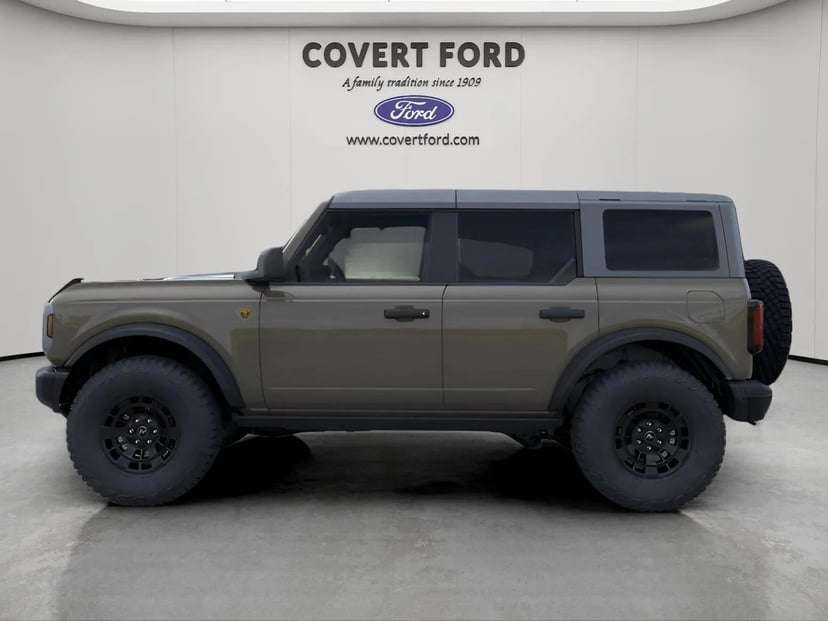 2026 Ford Bronco - Image 3