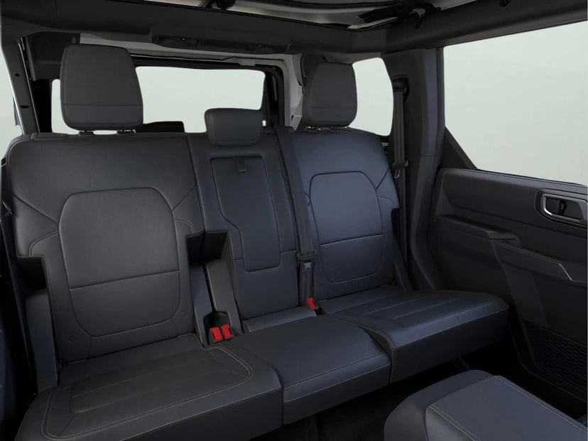 2026 Ford Bronco - Image 11