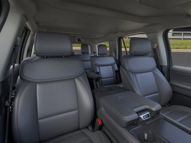 2026 Ford Expedition - Image 33