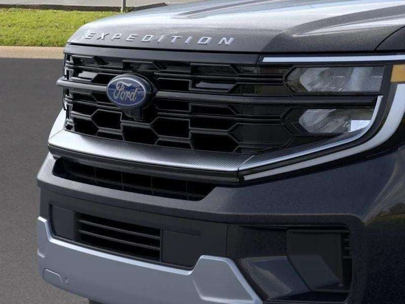 2026 Ford Expedition - Image 14