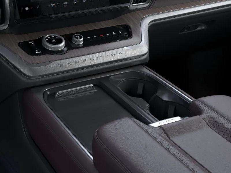 2026 Ford Expedition - Image 9