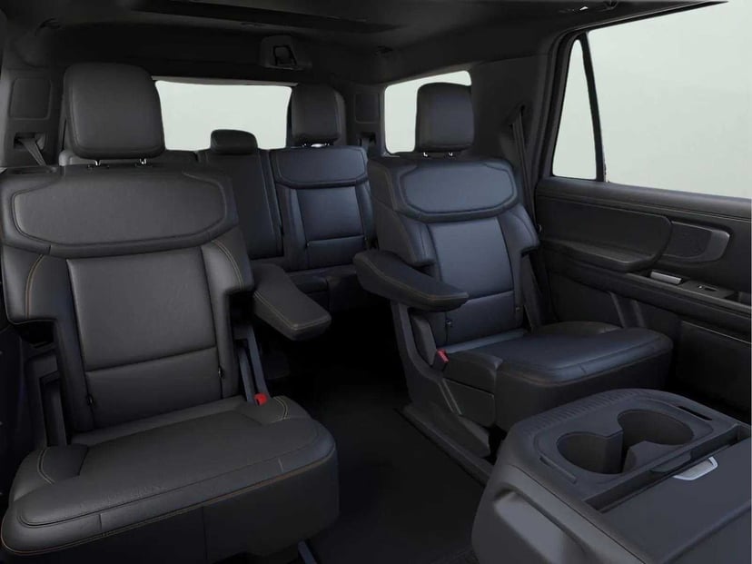 2026 Ford Expedition - Image 11
