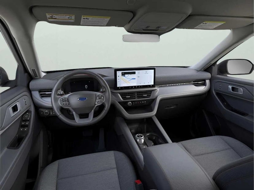 2026 Ford Explorer - Image 9